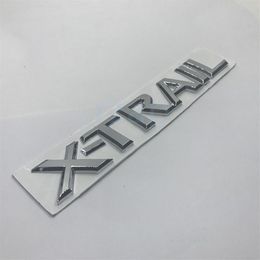 Insignia del emblema trasero del coche 3D Chrome X Trail Letters Silver Sticker para Nissan X-Trail Auto Styling260M