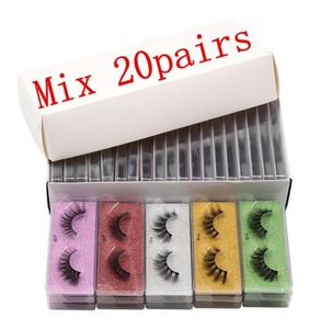 Boîte d'emballage de cils de couleur 3D Couches de cils de la carte de fond colorées avec burler et pinceau naturel épais exagéré False Eye1381232