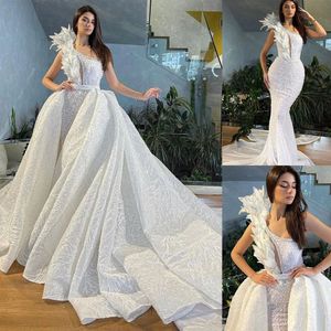 3D Bloem Appliques Mermaid Wedding Jurk Een schouderparels Beading Vestido Casamento Lace Flowers Bridal Jurys met afneembare trein