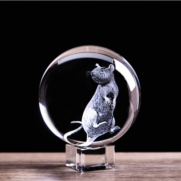 3D Gravé Au Laser Zodiaque Rat Boule De Cristal Art Animal Figurines De Collection Feng Shui Décor À La Maison Billes De Verre Ornements Sphère Y200106