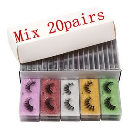 Cils de vison 3D boîte d'emballage de faux cils colorés en vrac 10 styles avec carte de base multicolore fait à la main en gros maquillage cils pour les yeux