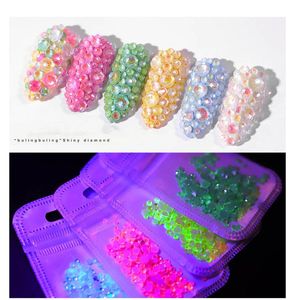 3D Taille mixte Décorations d'ongles fluorescentes en régime bricolage Nail Art Manucure Perges à plat accessoires 6011280