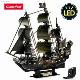 Puzzles 3D CubicFun LED Puzzles 3D mise à niveau Kits de construction de modèles de bateau pirate voilier puzzle jouet pour adultes 240314