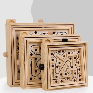 Puzzles 3D Labyrinthe en bois Jeux de société pour enfants Ball Moving Maze Puzzle Jouets fabriqués à la main Enfants Table Balance Education Game 231219