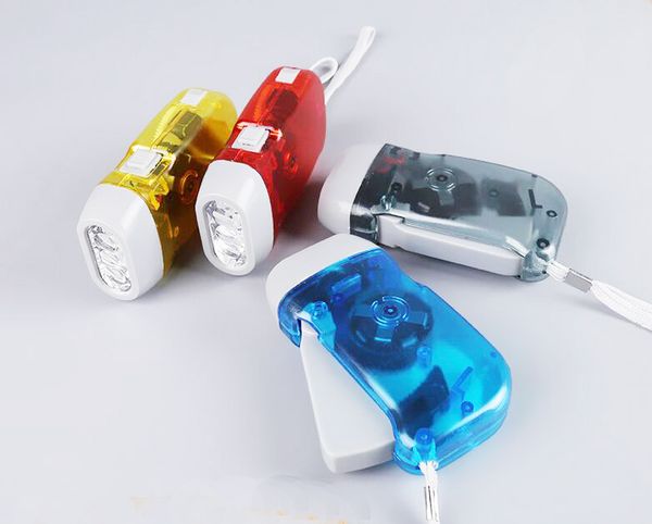 3LED Gadget Hand Press Camping torches Lampe de poche à économie d'énergie Pas de batterie Dynamo Night Light Manivelle extérieure Couleur mélangée