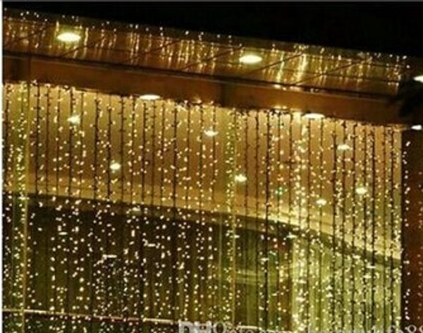 3m * 3m 300 LED Luces de Navidad Luz de cadena para la fiesta al aire libre Navidad Navidad cadena de hadas Cortina de boda luz 8 Modos Elección 110V OR220V