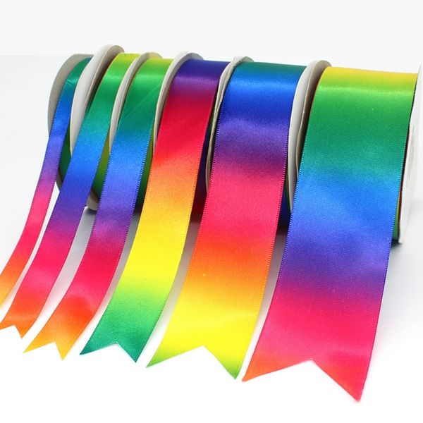 3m / lot Gradual Rainbow Stripes Ruban Grosgrain Emballage Cadeau Bouquet Fournitures d'emballage Fournitures de décoration de fête de Noël Y201020