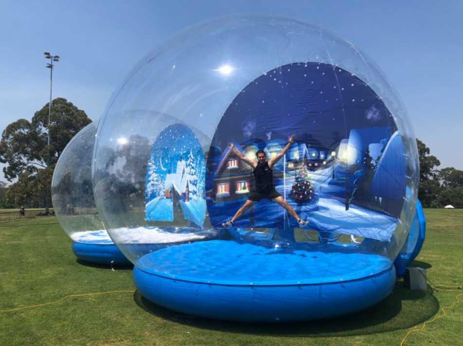 Globo di neve con pompa da 3 ml di diametro Cabina fotografica a grandezza umana Immagine di sfondo personalizzata Globo di neve umano gonfiabile Bella cupola di bolle trasparente Prodotto natalizio Halloween