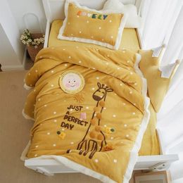 3pcs Flanelle Hiver Couverture de lit bébé couette couette pour lit enveain de la toisse plate plate plateau set dinosaure hivern
