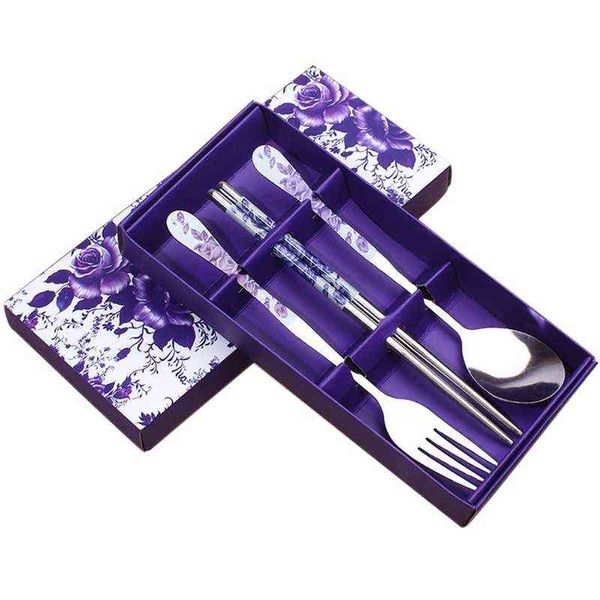 3pcs / set style chinois vaisselle fleur modèle en acier inoxydable fourchette cuillère baguettes voyage vaisselle portable couverts boîte-cadeau Y220530