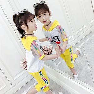 4 14T Girls Summer Deset Fashion Color Striped Hooded Twee stukken Kleding 110 160 Hoge kwaliteit 220620