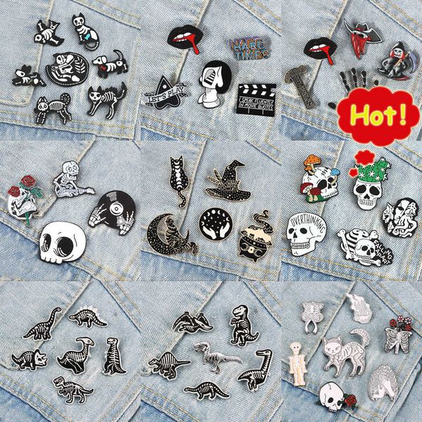 4-7pcs fríos de estilo punk broches Skeleton Skull Animal Dinosaur Cat Bolso de esmalte oscuro Bolsa Gótica