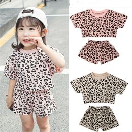 4 couleurs mode infantile bébé filles tenues d'été vêtements ensembles 2 pièces imprimé léopard t-shirt haut short tenue 6M 5Y 220620