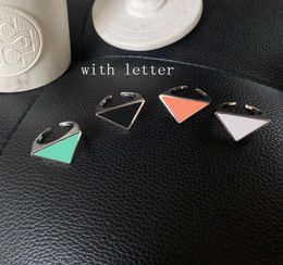 4 couleurs métal Triangle anneau ouvert avec timbre femmes lettre bagues mode bijoux accessoires Top Quality4567190