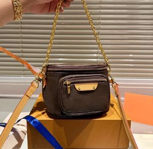 4 Colors Waist Bags M82335 MINI BUM Designer bumbag Handbag Purse Hobo Satchel Evening Tote Cross Body Chain Casual Bag M82208