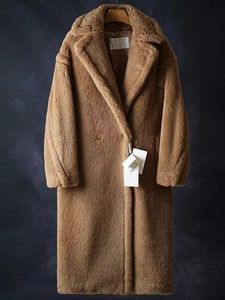 Surdimensionné Camel MAXX ours en peluche fourrure d'alpaga parka de neige Icon Coat pour femmes double poitrine revers cou fourrure de laine de chameau