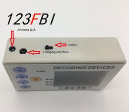 Decodificador de control remoto con clon 4 en 1 personalizado 433MHZ 5000m Lanzamiento de escaneo de distancia Desbloqueo Bloqueado Encuentra lector y escáner de código de automóvil
