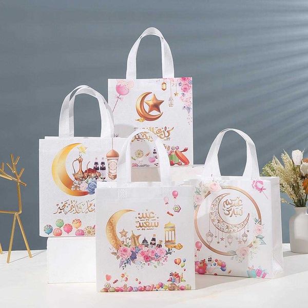 4 PC Gift Wrap 4 pièces Eid Mubarak non-tissé tissu cadeau sacs musulman islamique Festival fête cookie bonbons emballage sac Ramadan Kareem fête fournitures Z0411