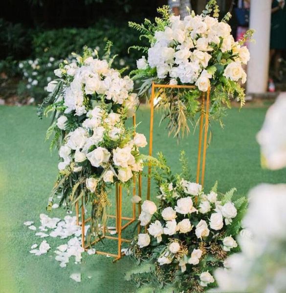 4 pcs ensemble décoration de mariage colonne de fleurs stand route plomb étagère en métal décoration de scène de mariage présentoir 3 couleurs facile à car4812385