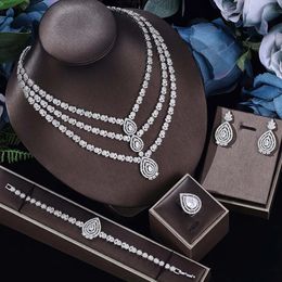 4 pièces Qatar Luxury Ladies Mariage Set Cz Elegant Bridal Dubai Jewelry Fashion Collier Oreille 240511