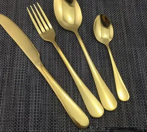 4 -delige/set gouden kleur roestvrijstalen servies sets tafelwerk mes mes vork theelepel bestek set servies set groothandel