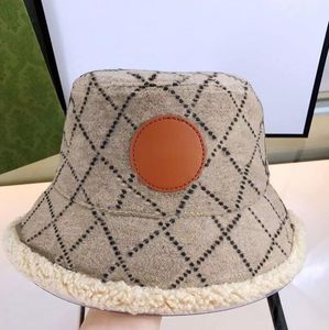 Hiver Hommes Femmes Laine Seau Chapeaux Créateur De Mode Crâne Caps Lettres D'été Imprimer Rue Chapeau Hip Hop Cap Bonnets Multi Style