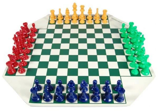 Juego de campos de ajedrez de 4 vías Juegos de mesa de ajedrez de 4 jugadores Conjorros medievales con 60 cmchessboard 68 Piezas de ajedrez 97 mm King Juego de viaje 231227