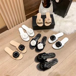 40% KORTING Designerschoenen Camellia voor Dames Uitloper Zomer Ronde Kop Platte Hak Zand Eén Lijn Slippers