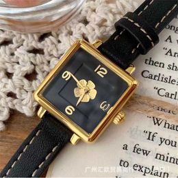 40% korting op horloge Horloge Koujia Cass Fashion Rose Koeienhuid Vierkant Quartz Kleine wijzerplaat Trendy Damesbatch