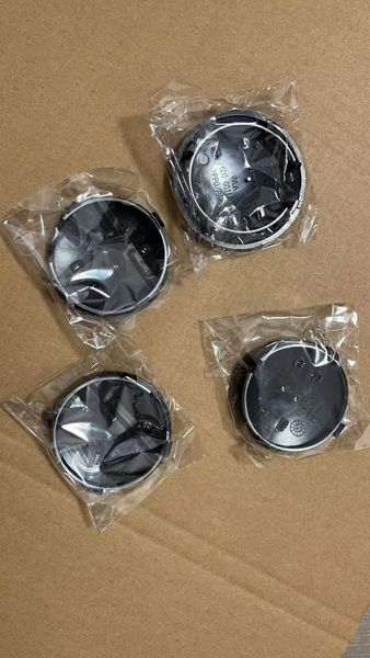 40 pcs 60mm 61mm 68mm 69mm 77mm Gris Gris Noir Enjoliveurs De Roue De Voiture Pour 4B0601170 4M0601170 Hub Caps Roues Accessoires Car-Rims Cover260d