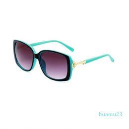 4043 Designer Lunettes de soleil verres de marque Shades Outdoor Shades PC Fashion Classic Classic Ladies Luries Luxury Miroirs pour femmes