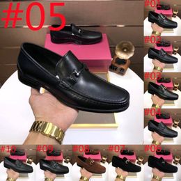 40model 2024 Nouveaux hommes de chaussures de robe de créateurs de haute qualité chaussures formelles en cuir hommes grandes taille 38-46 Luxurious chaussures oxford pour hommes chaussures de bureau de mode hommes
