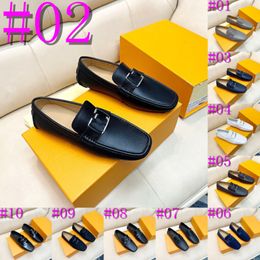 40model Designer Men Loafers Chaussures décontractées chaussures de bateau Men's Mocassins 2024 Nouvelles chaussures de conduite à la mode Slip sur les plates plates Mocassin Homme taille 6-13