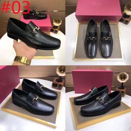 40 Modelo Elegent Oxford Hombres Zapatos de vestir de lujo Boda formal Mejor zapato de hombre Oficina de negocios Zapatos de diseñador de cuero genuino para hombre