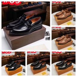 40Modello Stilista Uomo Scarpe a punta Calzature in ecopelle Tinta unita Casual Comodo Business Ufficio Matrimonio Taglia 38-47