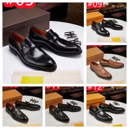 40Modèle Hommes Mocassins Chaussures De Luxe En Cuir Verni Casual Pois Chaussures Conduite Mocassin Hommes Doux Robe De Soirée De Mariage Chaussures Plus La Taille 38-47