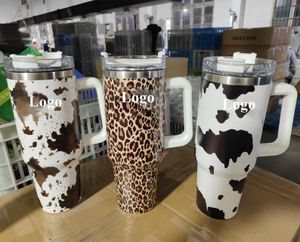 Vasos de acero inoxidable de 40 oz Tazas con tapas y pajita Estampado de vaca de guepardo Leopardo Preservación del calor Tazas de coche de viaje Botellas de agua de gran capacidad con logotipo 0131