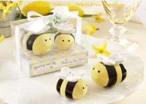 40pcslot20boxes baby verjaardagsfeestje gunsten van mama en ik zoet, net als bijen keramische bijen zout en peper shakers baby cadeaus4464847