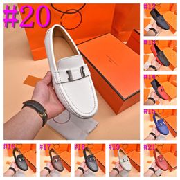 40Style Handmade Designer Men Locages Casual En cuir chaussures Men Soft Mocasins Men's Fashion Fashion Brand Breashable Driving Boat Shoes Taille 38-46
