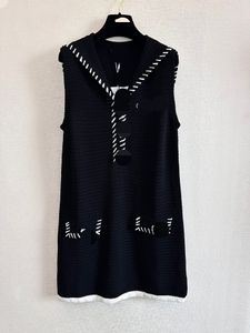428 2024 Milan Runway Dress Spring Summer Mouwloze jurken Witte zwarte damesjurk Mode Hoogwaardige E468