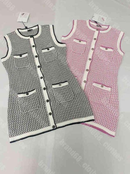 429 Femmes Designer Tank Casual Robes tricotées Robe de mode Chemise d'été Simple Pull Crochet Mujer Slim Fit Gilet sans manches Jupe midi Lettre