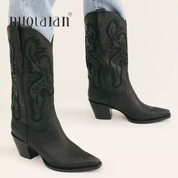 43 24 Plus -size dames geborduurde knie High Cowboy Cowgirl Chunky Heel Winter Boots Dames Westerse schoenen 230923