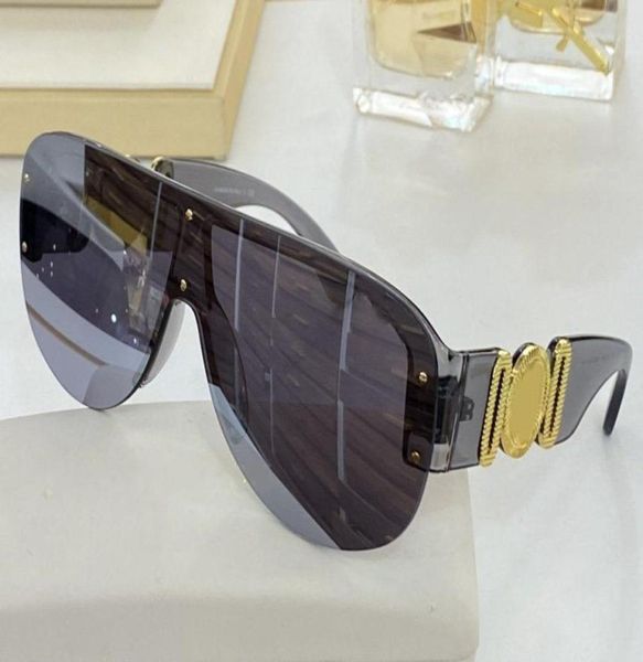 4391 Conception de lunettes de soleil pour femmes Lunettes de soleil de mode populaire Protection UV Big Connection Lens Sans Frame Salle Quality Va With Pack7560360