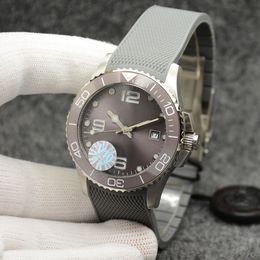41 mm verovering Mens horloges Automatische mechanische beweging Rubberen riem Concas keramische ring met hydroconquest Hardlex -glasmarkeringen grijze wijzerplaat