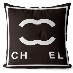 45 * 45cm Black White Designer Throw Oreiller avec cœurs canapé de mode Cushion amovible