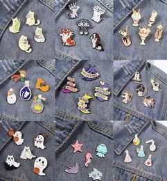 45 piezas Juego de pines esmaltados Animal Gato Perro Mar Peces Ciencia química Bruja Corazón Broche de Halloween Joyería de astronauta espacial Regalo para niños H9224028