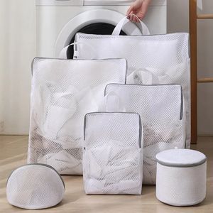46pcs Ensemble sac à linge épaissi en maille Net Net Vêtements ménagers Nettoyage Sac à laver Sacs pour machines 240510