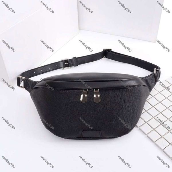 47 cm Diseñador Hombre Riñonera Moda Hombres Bolsos Pequeño Monedero Bolsos en el pecho Bolsos de hombro tipo bandolera Lona Cartera de cuero genuino Llavero Bolsa Plata Hardware 444459