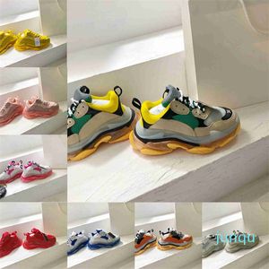 48% kortingsparis Triple-S Clear Sole Casual Shoes Fluo Red Neon Green Rainbow Pink Black Beige Yellow Navy Mens Women Platform Sneakers 098