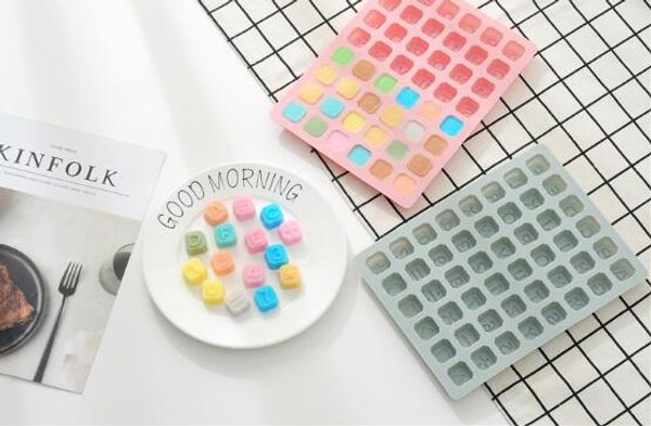 Livraison gratuite 48 lettres anglaises en forme d'étoile gel de silice moule à chocolat bricolage grille de glace moule à savon fait main numérique